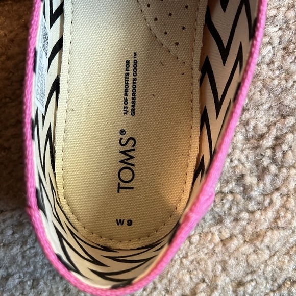 Tom’s Alpargata canvas pink Barbie heritage pull on flat shoe size 9 - Picture 6 of 8